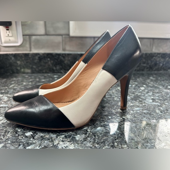 Brooks Brothers Classic Two Tone Black & White Genuine Leather Heels Size 9.5 - Picture 4 of 14